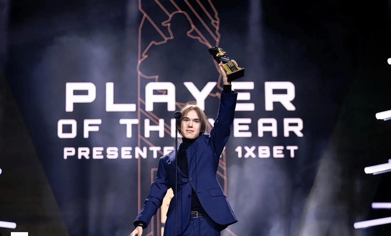 【赛后战报】卡莎尽力难救主，RA三核2：1击败EDG